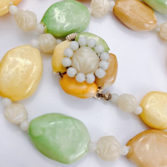 VTG Mid Century Necklace & Clip Earrings Set Beaded Pastel Stamped Hong Kong - Picture 10 of 12